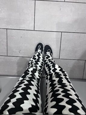 Cider Black and White Zigzag Pants